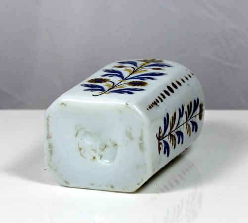 GEORGIAN CONTINENTAL MILCHGLAS SCHNAPPS FLASK - ADDITIONAL PHOTO 3