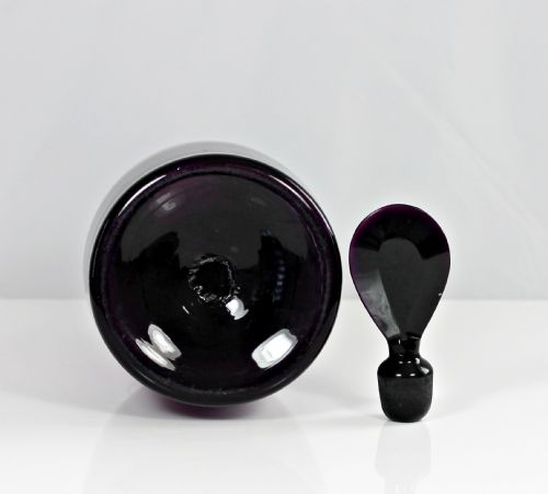 RARE GEORGIAN AMETHYST TAPER DECANTER - ADDITIONAL PHOTO 2