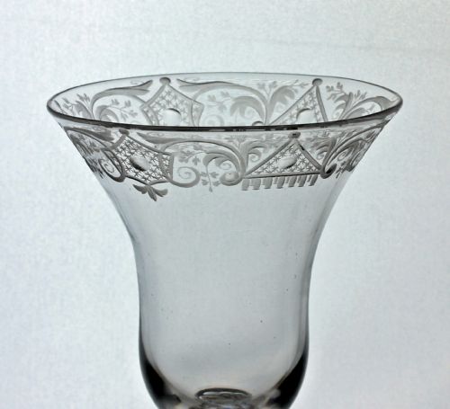 GEORGIAN ENGRAVED NEWCASTLE LIGHT BALUSTER WINE GLASS - ADDITIONAL PHOTO 1