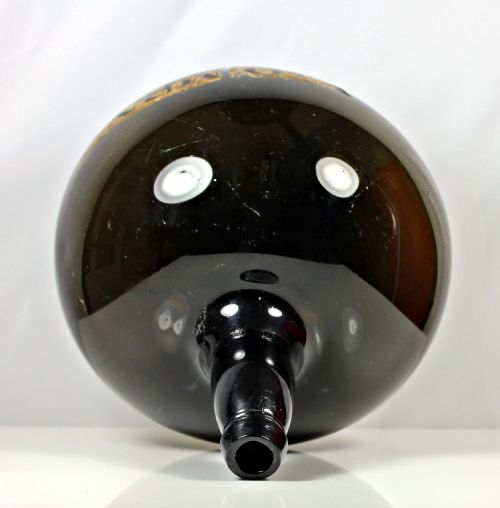 GEORGIAN DARK GREEN LARGE ONIONSHAPED APOTHECARY BOTTLE - ADDITIONAL PHOTO 2