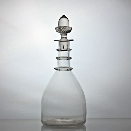GEORGIAN IRISH BELFAST THREE RING MALLET DECANTER AND ASSOCIATED ACORN STOPPER - ADDITIONAL PHOTO 4