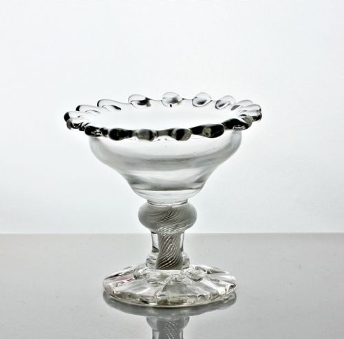 GEORGIAN SINGLE SERIES OPAQUE TWIST SWEETMEAT GLASS DENTATED RIM - ADDITIONAL PHOTO 1