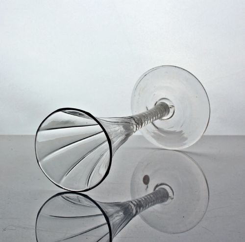 GEORGIAN RARE DOUBLE SERIES OPAQUE TWIST WINE FLUTE RIBMOULDED TRUMPET BOWL - ADDITIONAL PHOTO 2