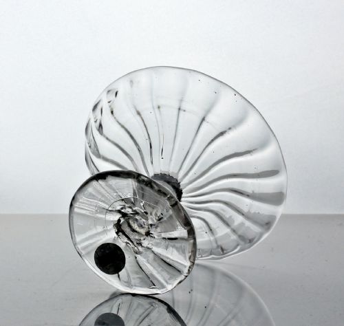 GEORGIAN RIBMOULDED SMALL SWEETMEAT GLASS OR PATCH STAND - ADDITIONAL PHOTO 2