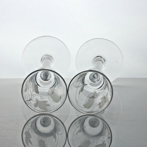 GEORGIAN PAIR OF HOP BARLEY ENGRAVED SINGLE SERIES AIR TWIST ALE GLASSES - ADDITIONAL PHOTO 2