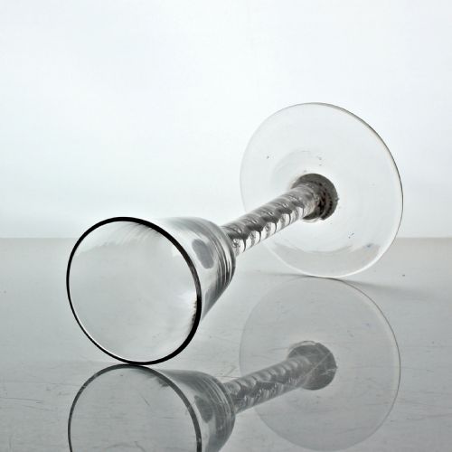 GEORGIAN RARE TRIPLE SERIES OPAQUE TWIST WINE GLASS - ADDITIONAL PHOTO 3