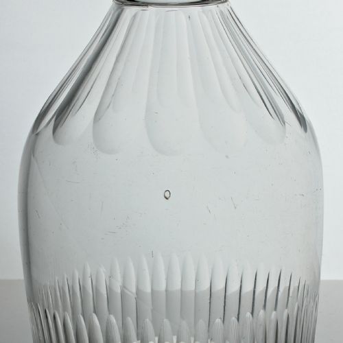 GEORGIAN PAIR OF THREERING PRUSSIAN STYLE DECANTERS - ADDITIONAL PHOTO 3