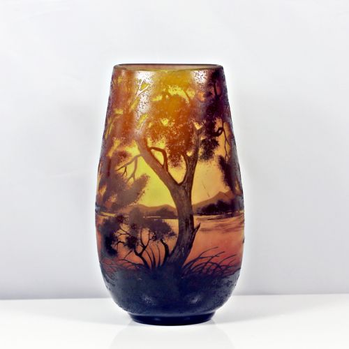 LEGRAS ATTRIBUTED CAMEO GLASS VASE - ADDITIONAL PHOTO 1