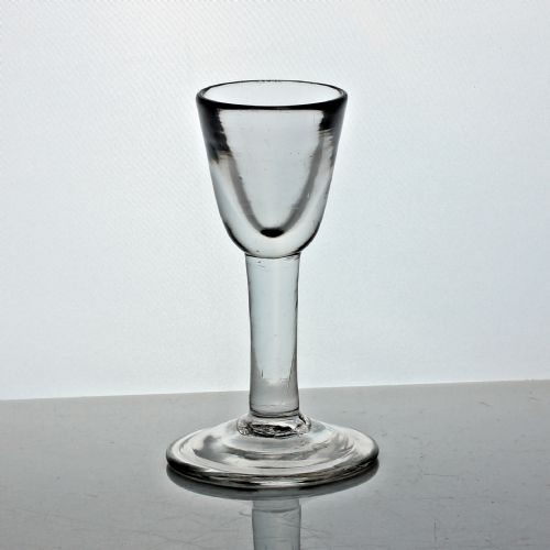 georgian deceptive toastmaster's plain stem dram or firing glass - CATEGORY: ANTIQUE GLASS - DATED 18TH CENTURY