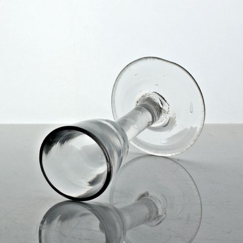 GEORGIAN DECEPTIVE TOASTMASTER'S PLAIN STEM DRAM OR FIRING GLASS - ADDITIONAL PHOTO 1