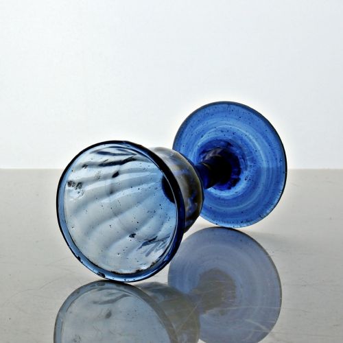 GEORGIAN SUNDERLAND BLUE WRYTHENED GLASS EGG CUP - ADDITIONAL PHOTO 1