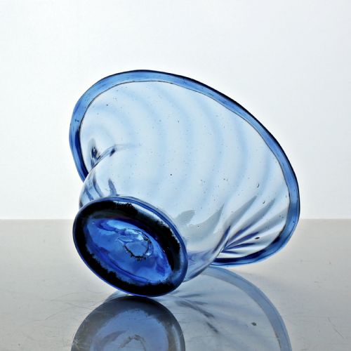 GEORGIAN SUNDERLAND BLUE WRYTHENED GLASS SUGAR BOWL - ADDITIONAL PHOTO 3