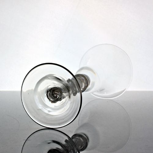 GEORGIAN SCARCE DOUBLE SERIES OPAQUE TWIST WINE GLASS TRIPLE KNOP - ADDITIONAL PHOTO 3