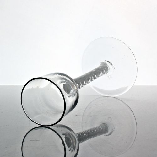 GEORGIAN DOUBLE SERIES OPAQUE TWIST WINE GLASS - ADDITIONAL PHOTO 3