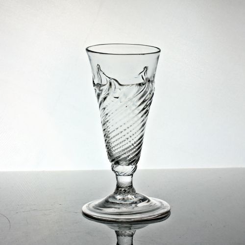GEORGIAN SCARCE FLAMMIFORM DWARF ALE GLASS FOLDED FOOT - ADDITIONAL PHOTO 1