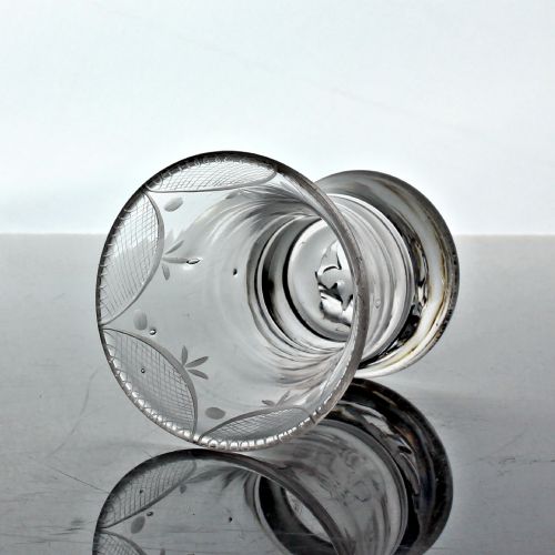 GEORGIAN SMALL SWAG AND TAIL ENGRAVED FIRING GLASS - ADDITIONAL PHOTO 1