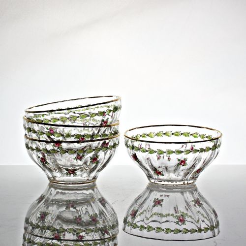 Set of Four Early 20th Century Louis-antoine Damon (1860-1947) Enamelled and Gilded Finger Bowls