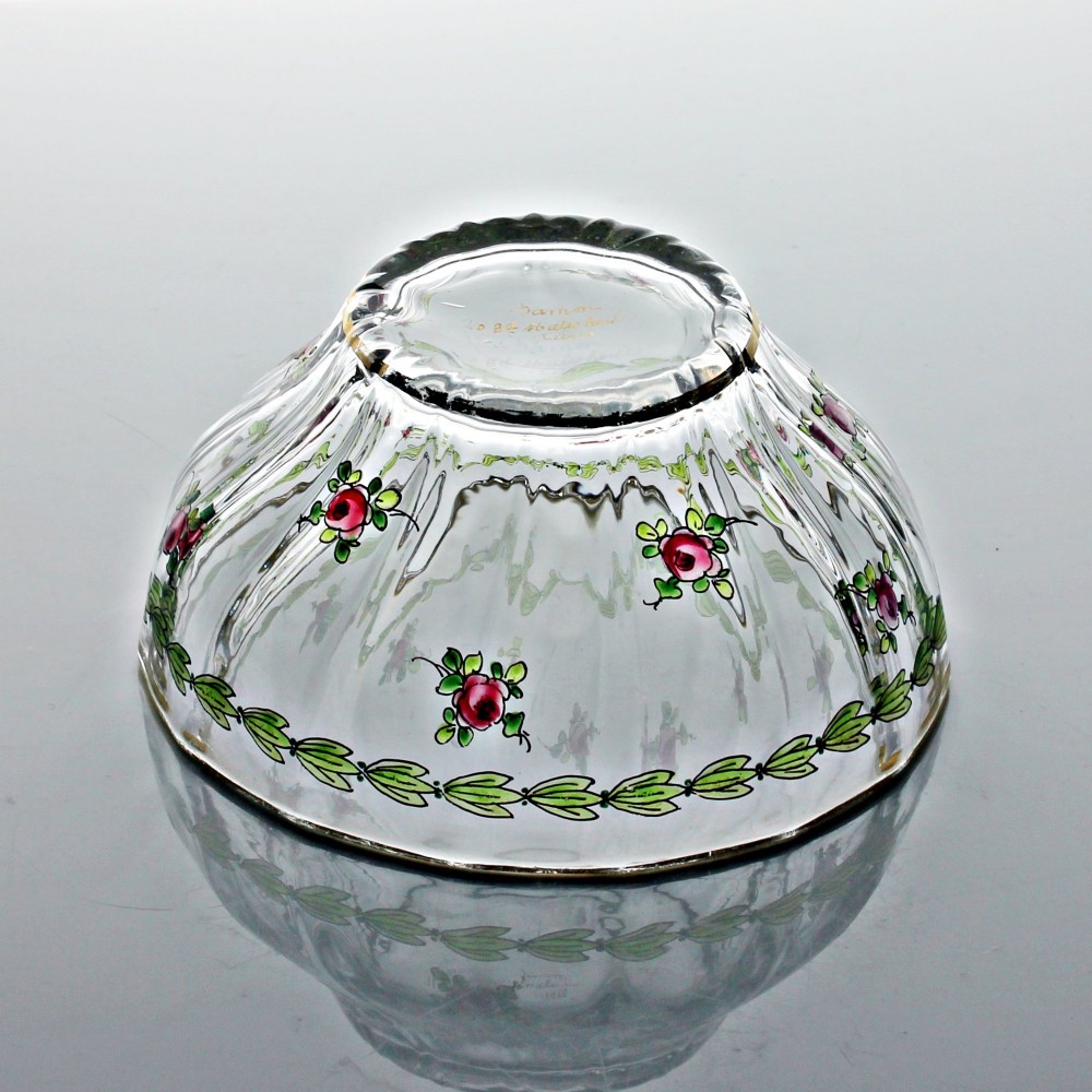 A set of four clear glass finger bowls decorated with hand-painted green leaf garlands, pink floral motifs, and gilded rims. View IV