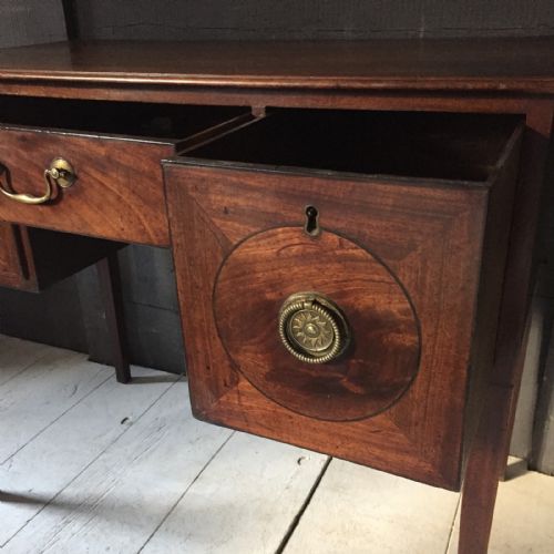 HEPPLEWHITE DRESSING TABLE - ADDITIONAL PHOTO 7