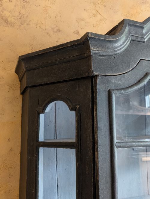 ANTIQUE PAINTED DUTCH VITRINE - ADDITIONAL PHOTO 9