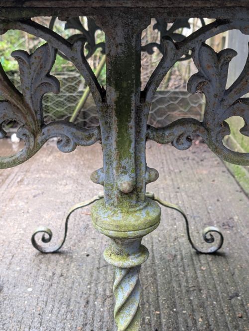 A CAST IRON MARBLE TOP CONSOLE TABLE - ADDITIONAL PHOTO 1