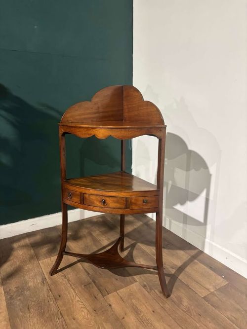Georgian Mahogany Corner Washstand