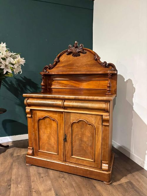 Victorian Mahogany Chiffonier