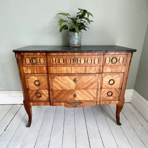 ANTIQUE CONTINENTAL PARQUETRY AND MARBLE COMMODE - ADDITIONAL PHOTO 5