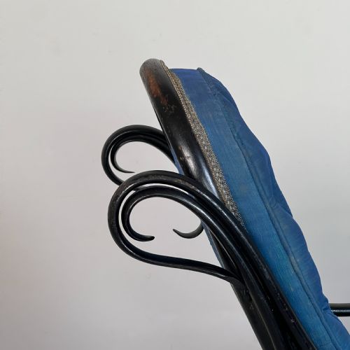A SMALL VICTORIAN EBONISED BENTWOOD ROCKING CHAIR - ADDITIONAL PHOTO 6