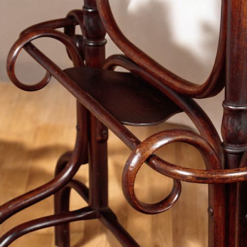 A RARE BENTWOOD HALLSTAND BY FISCHEL CIRCA 1900 - ADDITIONAL PHOTO 4
