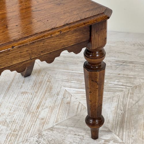 A PAIR OF GOTHIC OAK SIDE OR HALL CHAIRS - ADDITIONAL PHOTO 9