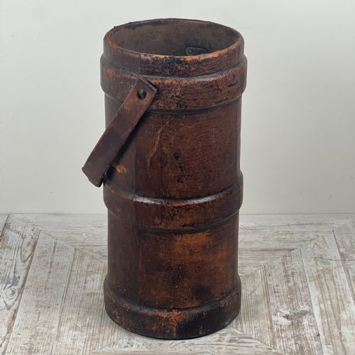 A LARGE FIRST WORLD WAR LEATHER SHELL CARRIER STICK STAND - ADDITIONAL PHOTO 5