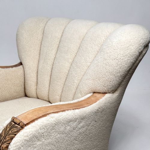 PAIR OF DANISH ART DECO SCALLOP BACK OAK ARMCHAIRS UPHOLSTERED IN ITALIAN WOOL - ADDITIONAL PHOTO 6