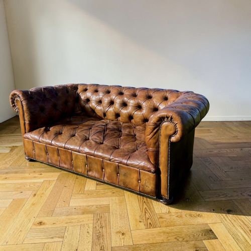 fig 1. Antique Chesterfield Sofa 2 Seater Brown Leather Button Tufted Classic