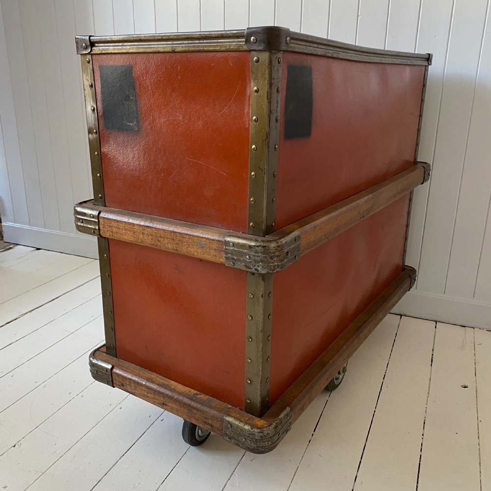 Vintage Hotel Linen Trolley View II
