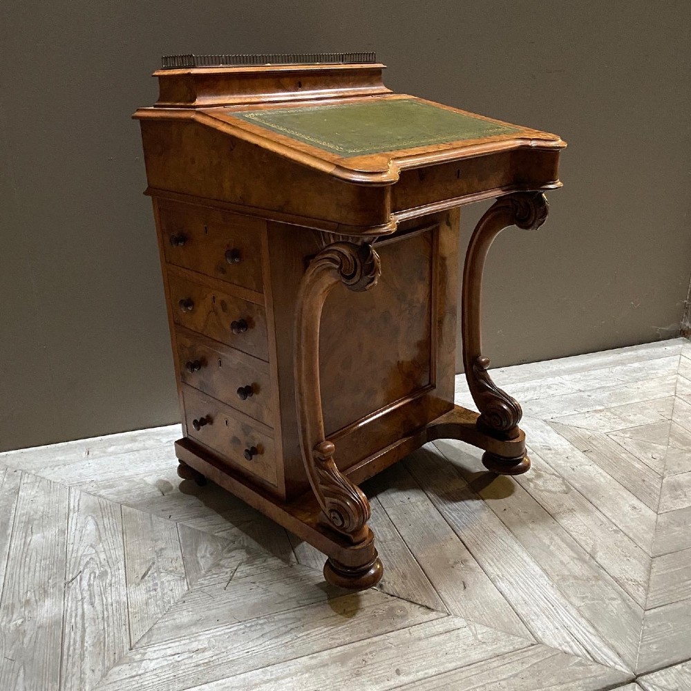 A Good Quality Victorian Burr Walnut Davenport