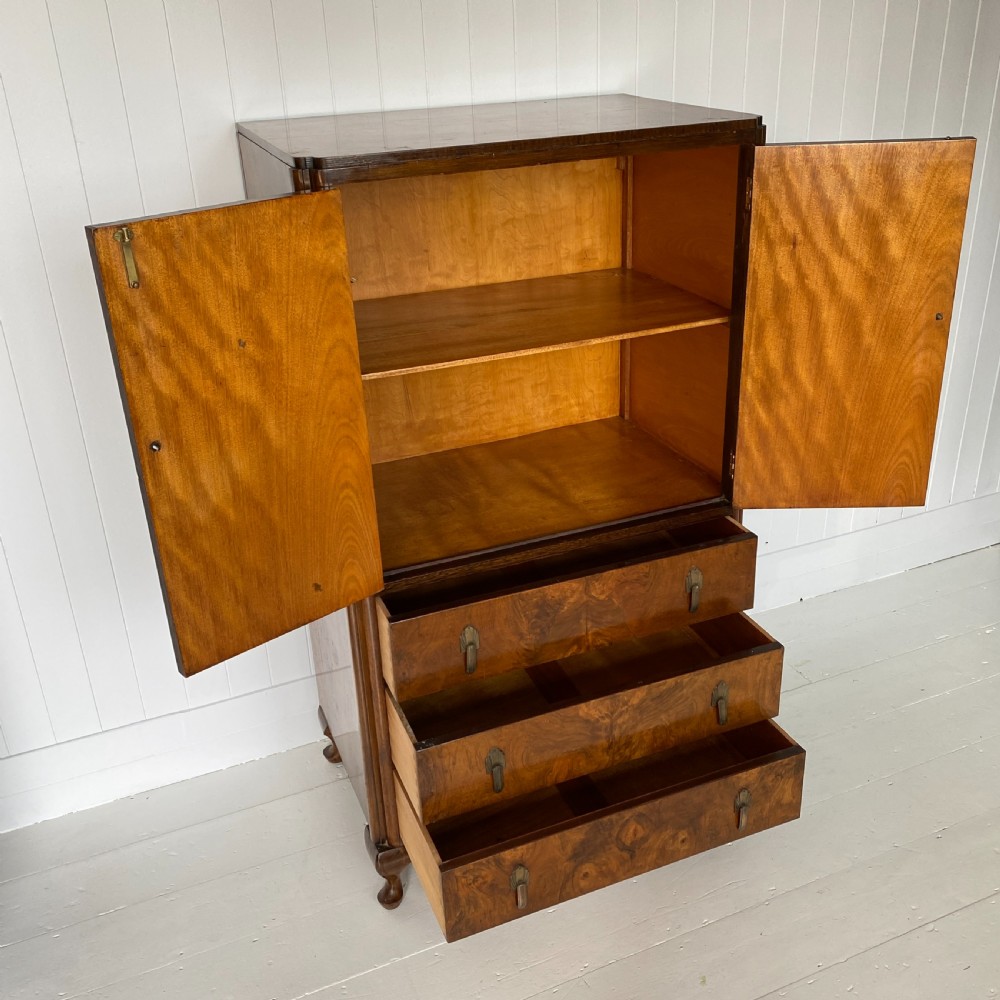 Art Deco Figured Walnut Compactum Linen Press View V