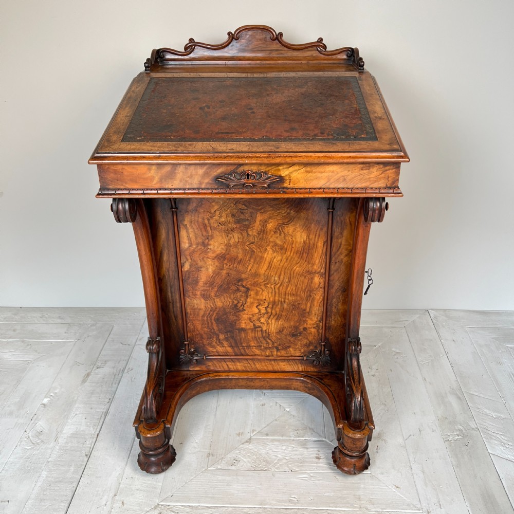 William IV Mahogany And Simulated Rosewood Davenport View IV
