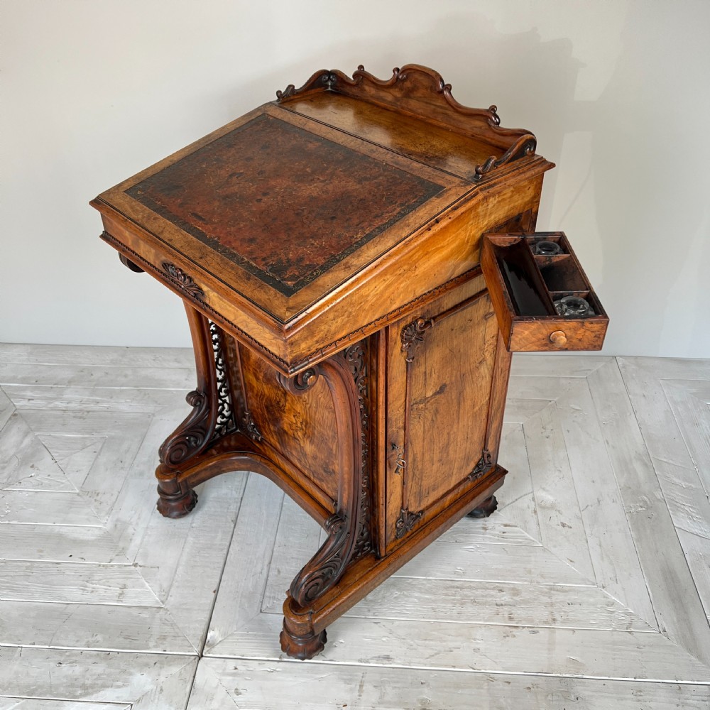 William IV Mahogany And Simulated Rosewood Davenport View VI
