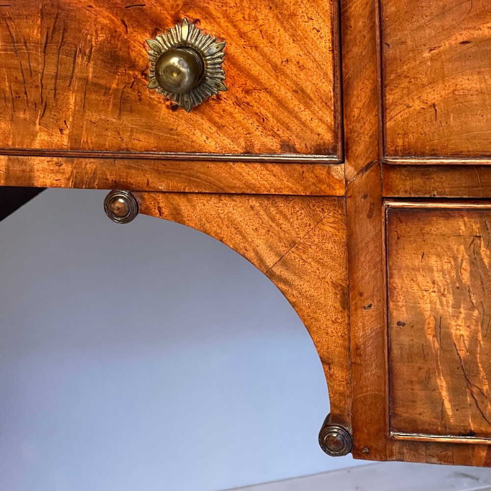 Georgian Mahogany Bowfront Dressing Table View VI