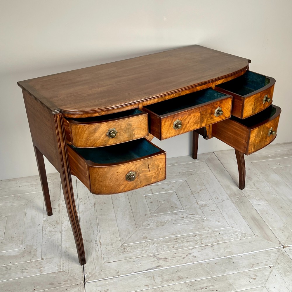 Georgian Mahogany Bowfront Dressing Table View XII