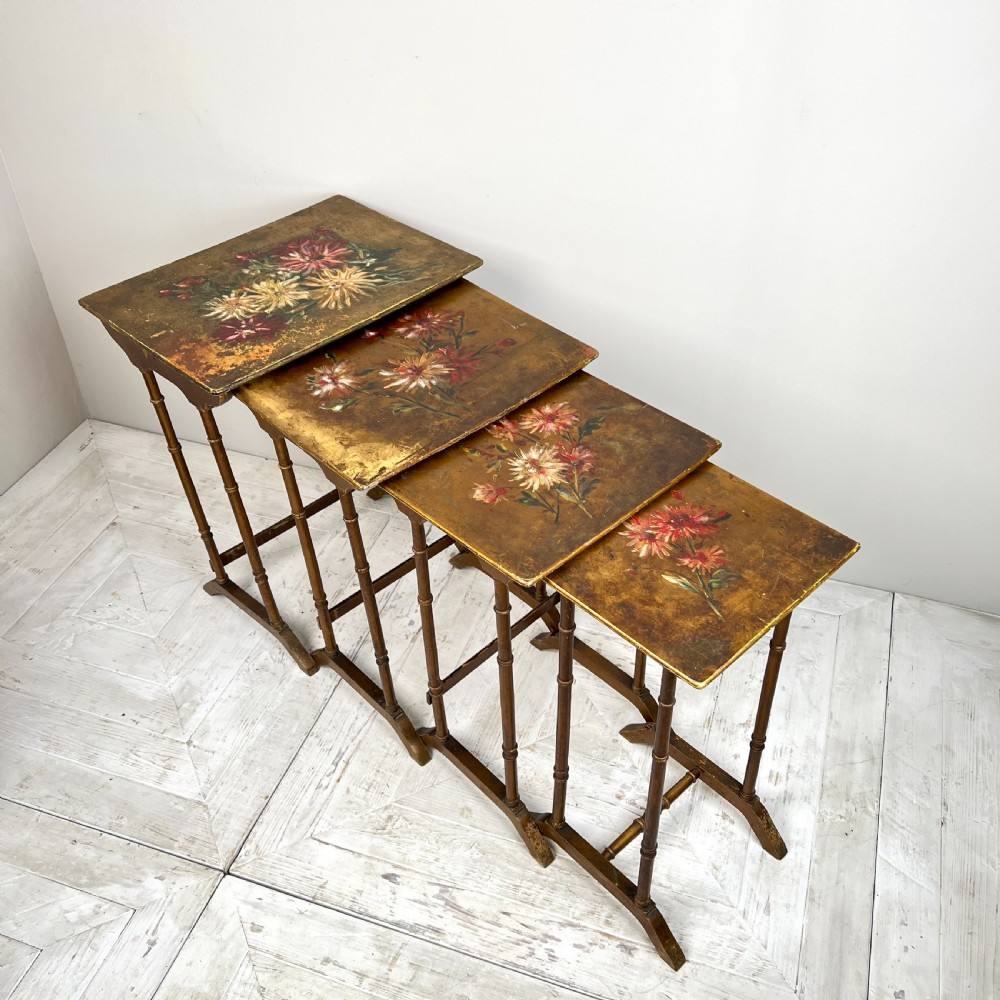 Antique Quartetto Nest Of Four Gilt Painted Lamp, Occasional Or Wine Tables