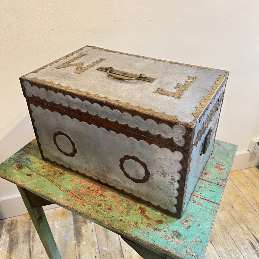Unique Vintage Handcrafted Metal Trunk Tuck Box View IX