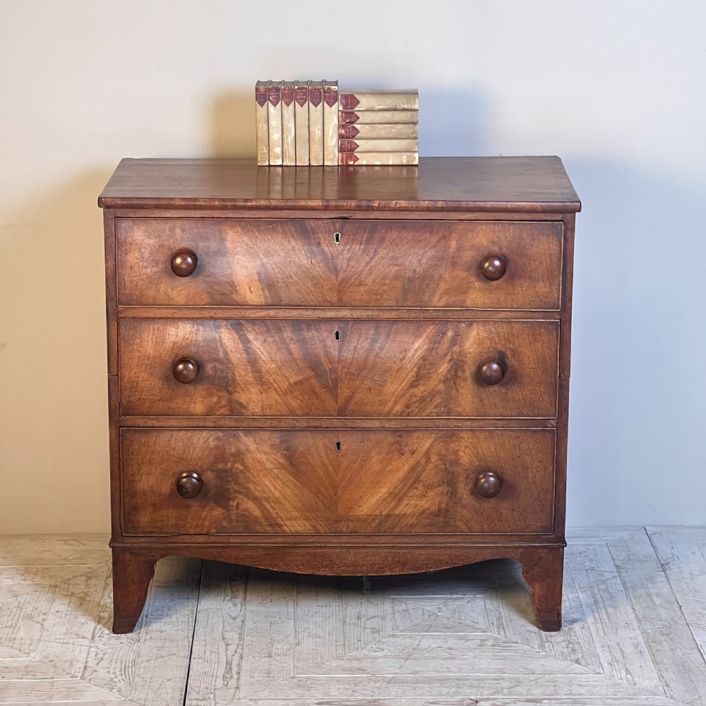 Small Georgian Mahogany And Oak Chest Of Drawers View II