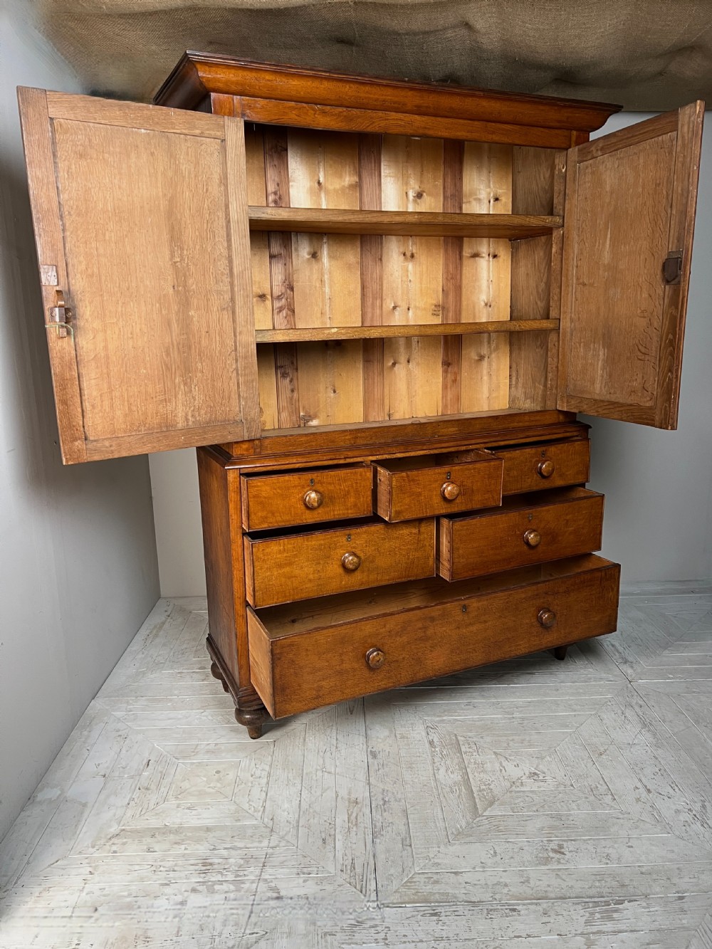 19Th Century Welsh Oak Housekeepers Cupboard Or Linen Press View VI