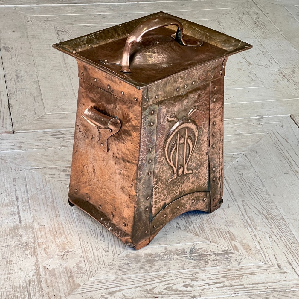 Arts & Crafts William Soutter & Sons Copper Coal, Kindling Or Log Box View III