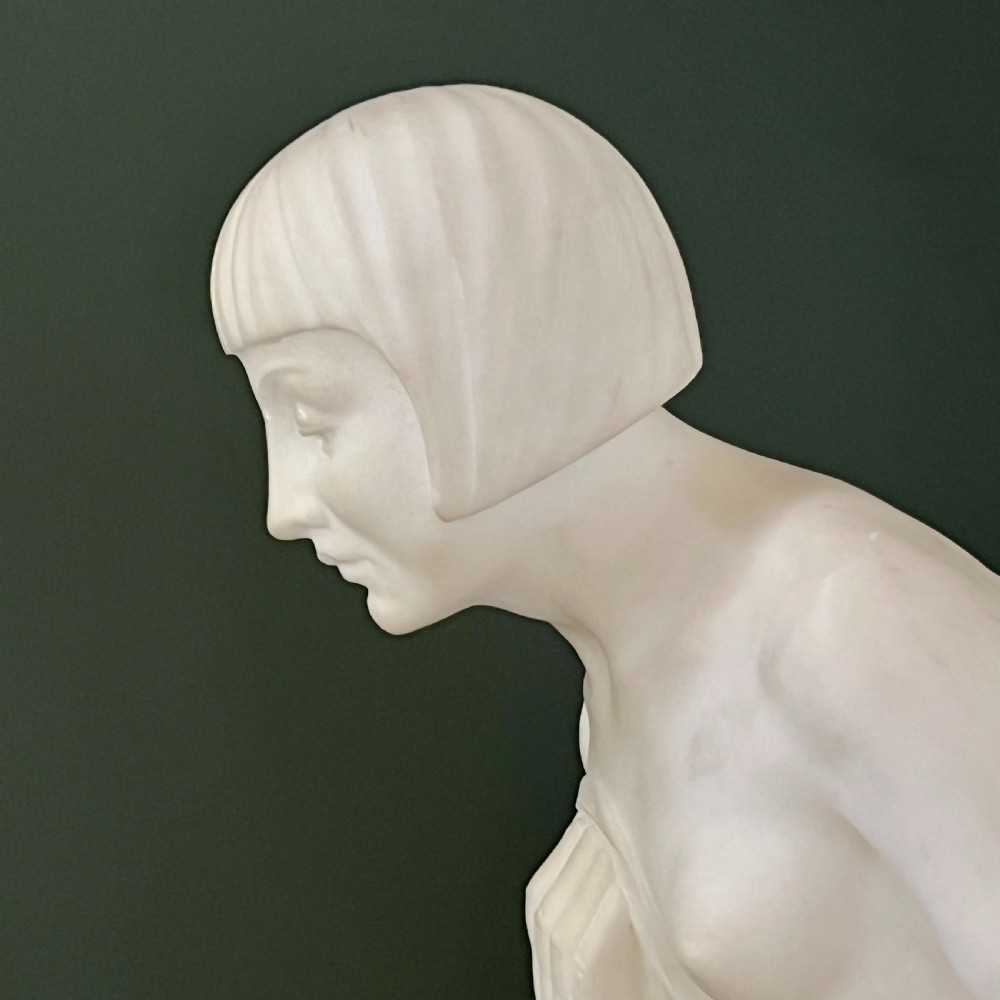 Early C20th Italian Marble Sculpture Of A Lady Bathing  View IX