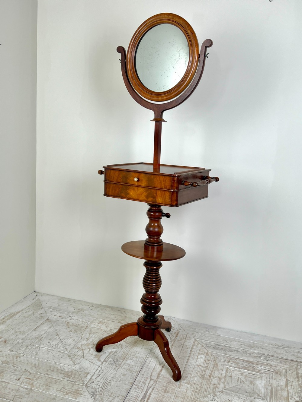A Fine 19Th Century Mahogany Shaving Stand View VI