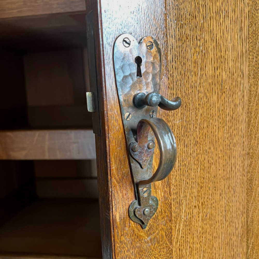 An Arts & Crafts Oak Linen Press In The Manner Of Liberty London View IX