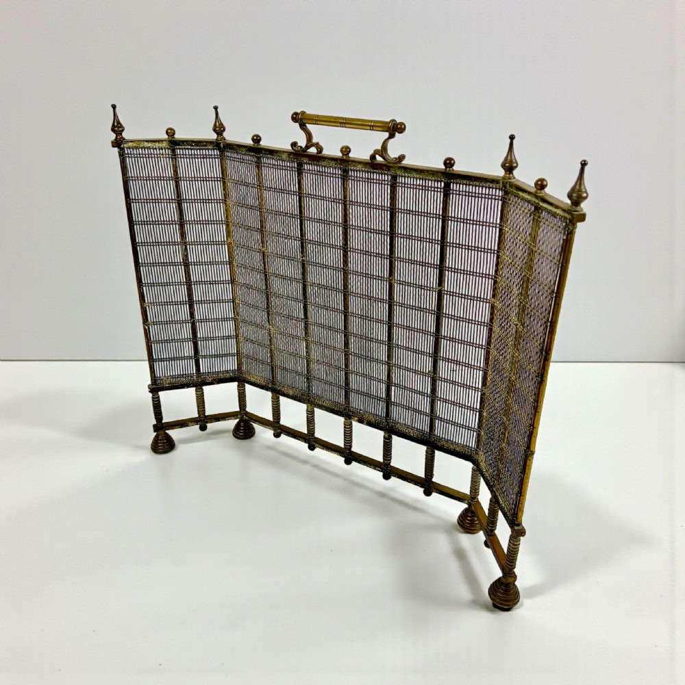 Late Victorian Antique Brass Fire Guard Or Fender View V